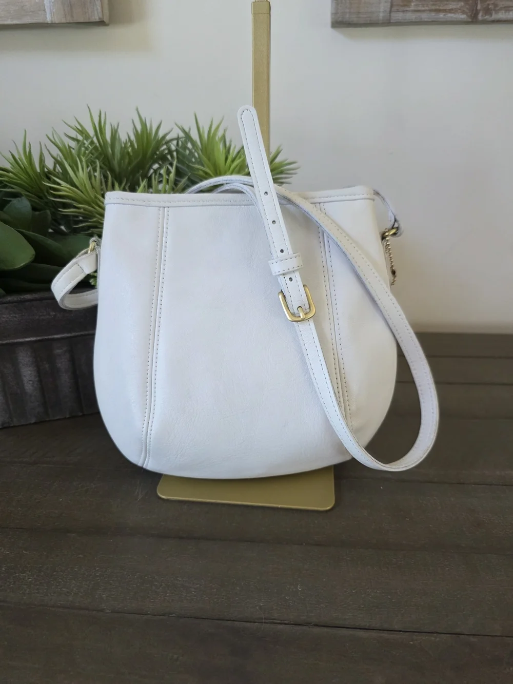 Vintage Coach Small Framed Pouch Crossbody Bag White Glovetanned Leather USA